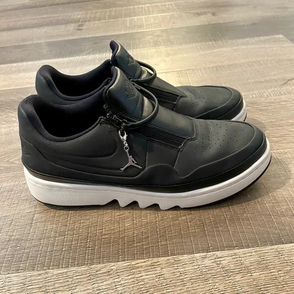 【NIKE】W AIR JORDAN 1 JESTER XX LOW BLACK Size 8.5 - Air Jordan 1 Jester XX Low Black W for sale